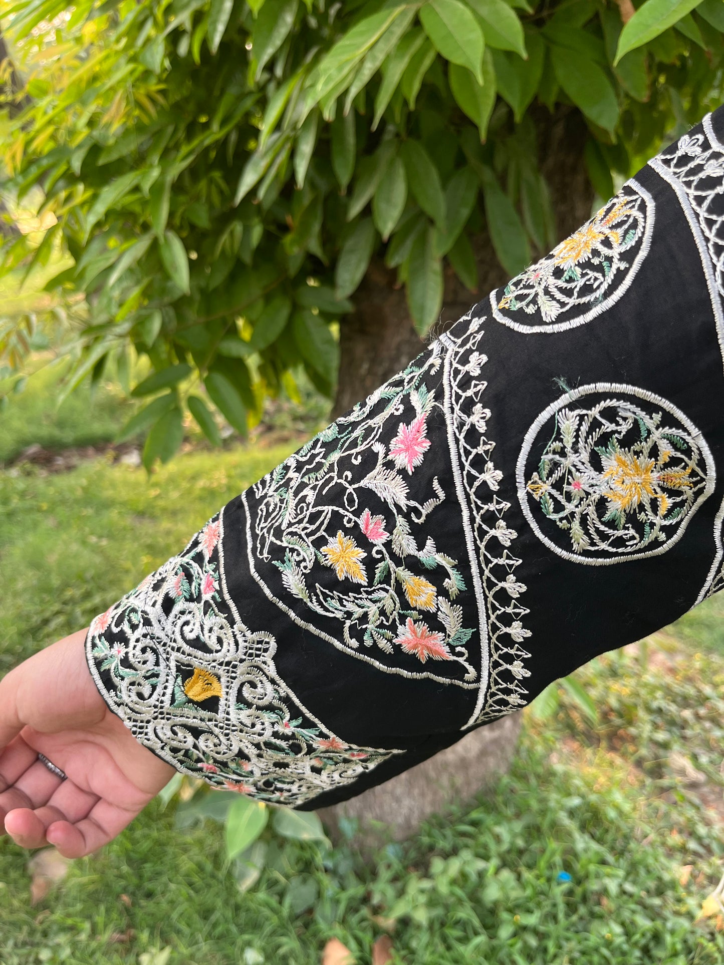 3 Piece Embroidery Lawn (Midnight Elegance)