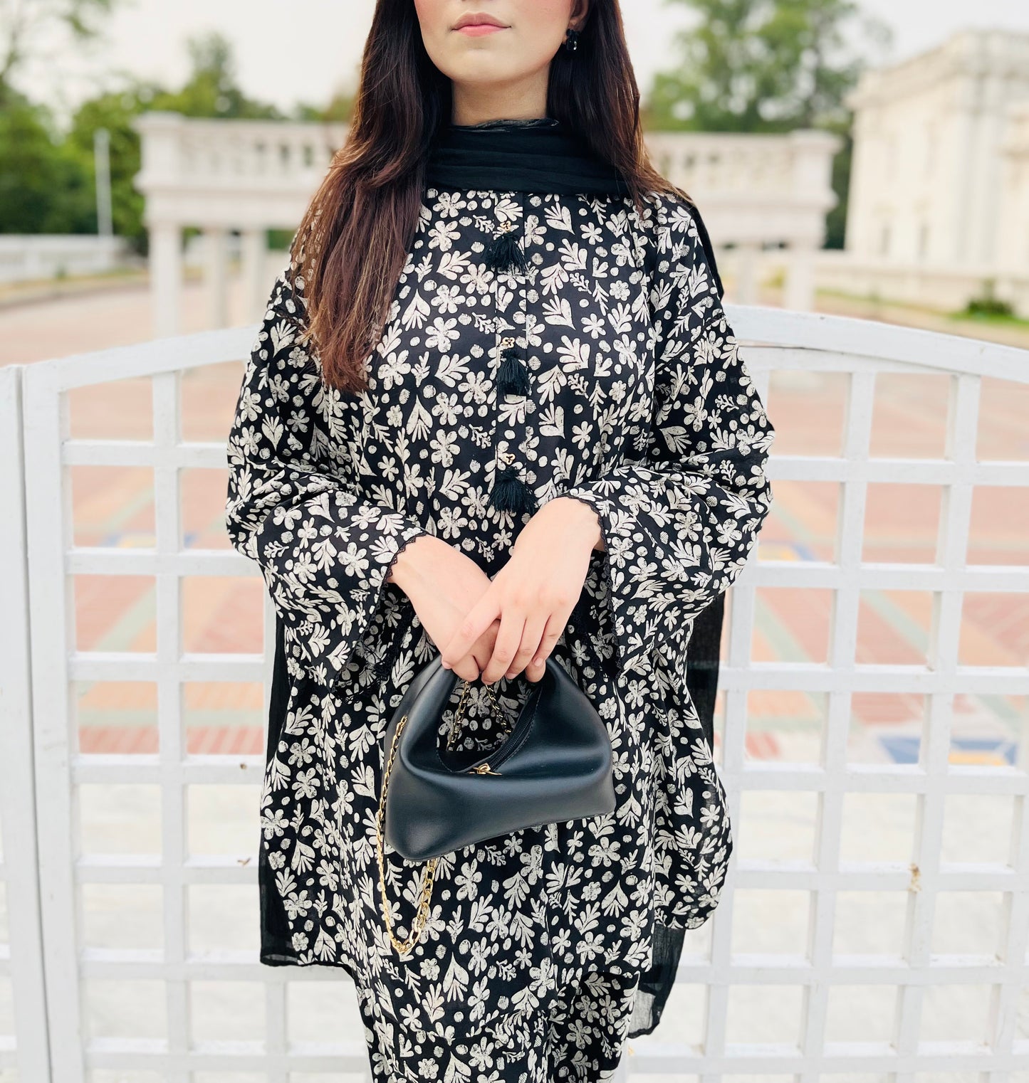 Floral Fantasy – Black Edition