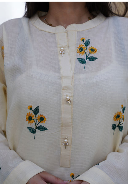 2 Piece Embroidery Lawn (Unstitched)