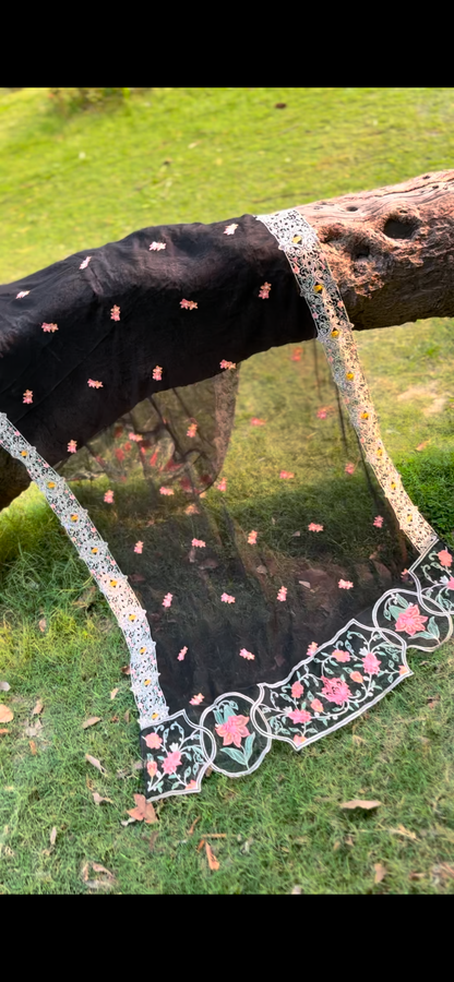 3 Piece Embroidery Lawn (Midnight Elegance)