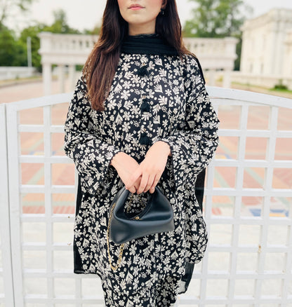 Floral Fantasy – Black Edition