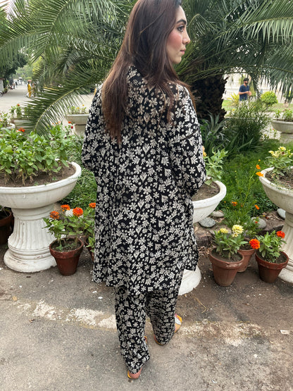 Floral Fantasy – Black Edition