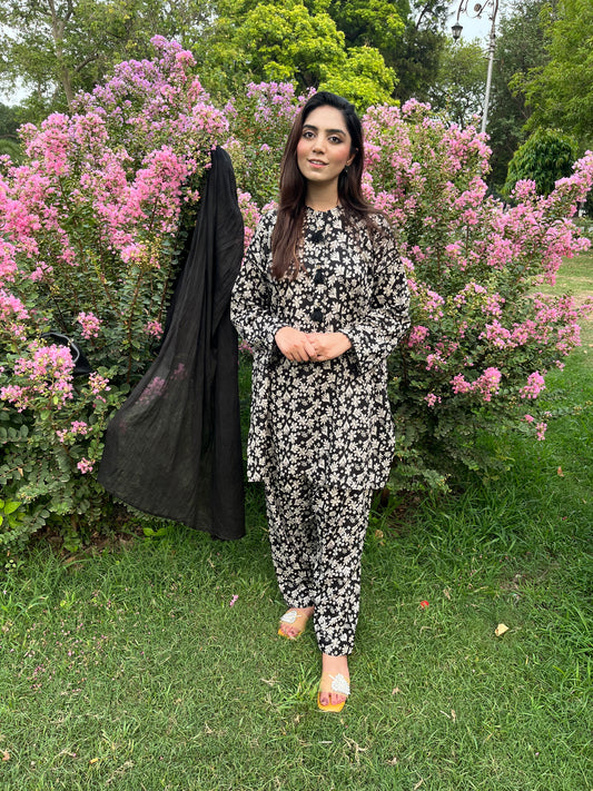 Floral Fantasy – Black Edition